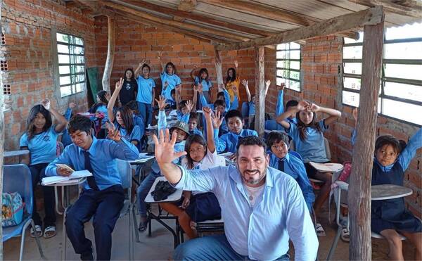 [VIDEO] Alumnos de comunidad indígena sueñan con desfilar por primera vez en aniversario de Caaguazú