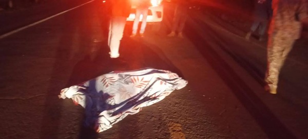 Joven motociclista pierde la vida en percance rutero