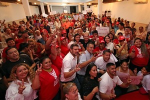 Camilo Pérez recoge reclamos vecinales y promete una gestión “cercana a los barrios” - ADN Digital