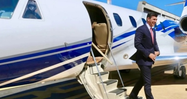 Peña viajará a Ecuador y prevé reunión con Milei