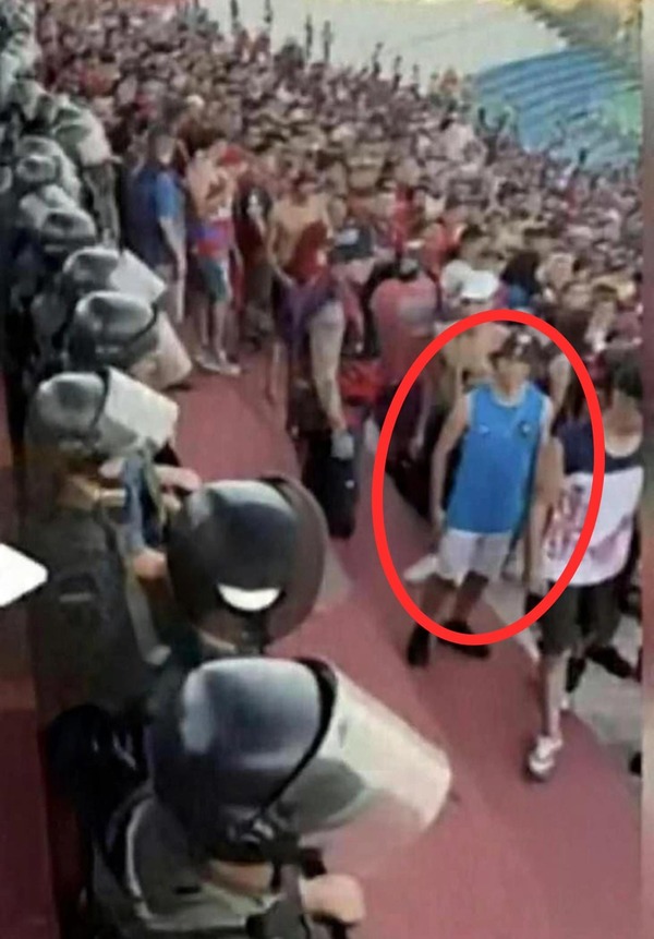 Cae agente de la PMT implicado en salvaje ataque durante el superclásico - ADN Digital