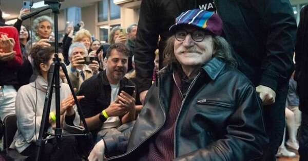La Nación / Charly García supera con éxito una cirugía de riñón a los 74 años