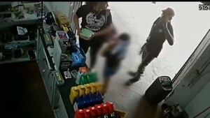 Ofrecía rifas “solidarias” y usaba a su hijastra para robar