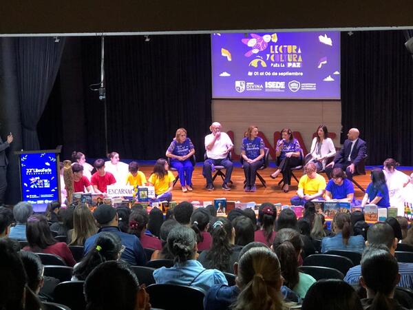 La UNAE lanza la 22ª Libroferia Encarnación en el Día Internacional del Libro