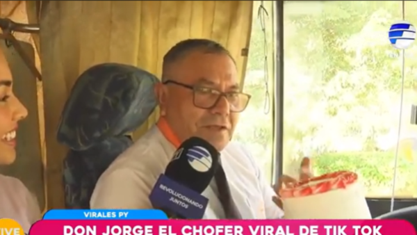 Don Jorge se jubila haciendo su último recorrido como chofer