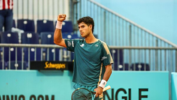 Vallejo destroza a Dimitrov en su estreno en Madrid