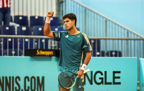 Histórico: Dani Vallejo vence a Grigor Dimitrov y avanza a la 2da ronda del Masters 1000 de Madrid