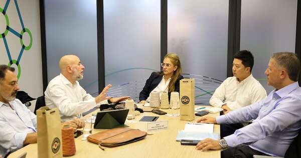 La Nación / Empresarios argentinos del sector textil llegaron atraídos por oportunidades en inversión