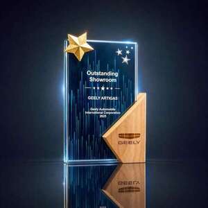 Geely Artigas es reconocida en Taiwán con prestigioso premio internacional por su innovador showroom - Negocios - ABC Color