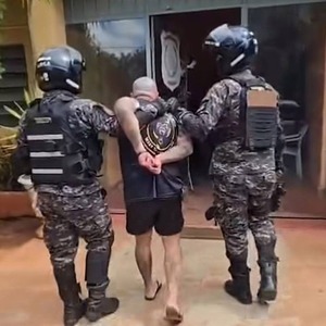 Apartan a agentes del Grupo Lince tras polémico procedimiento en detención de hincha