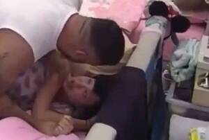 [VIDEO] ¡Terrible! Intento ahorcar a su novia en pleno reality