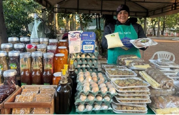 Feria “Manos de Mujeres” impulsa ingresos de emprendedoras