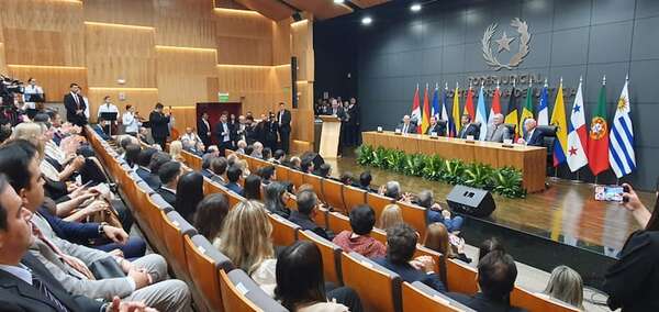 En reunión internacional de fiscales, proponen respuestas coordinadas ante amenazas globales - ABC en el Este - ABC Color