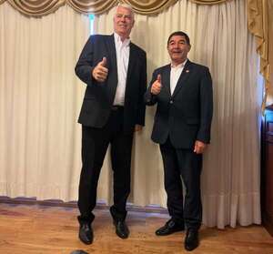 Arnoldo Wiens califica de “lamentable” el apoyo de senadores disidentes al permiso para Rivas - Política - ABC Color