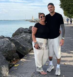 Tonny Sanabria celebró los 49 años de “la mejor mamá y abuela del mundo” - Gente - ABC Color