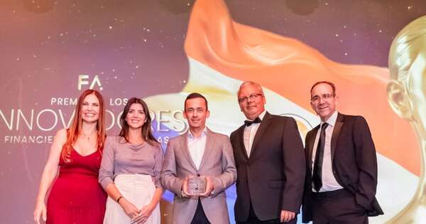 La Nación / ueno bank es distinguido con el Premio Platino