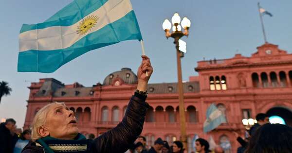 La Nación / Justicia argentina restituye vigencia de reforma laboral de Milei objetada por sindicatos