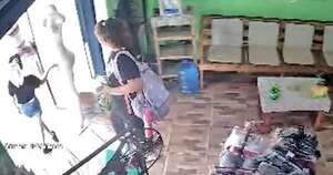 Diario HOY | Repudiable ‘modus operandi’: ladrona utilizaba a su hijastra para robar