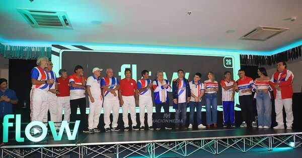 La Nación / Flow celebra la vuelta al mundial con un homenaje lleno de nostalgia y emoción