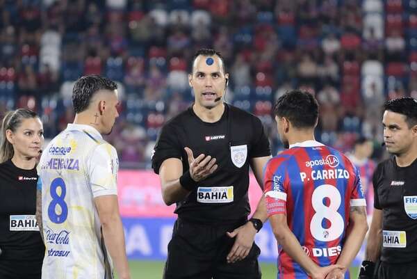 Autoridades arbitrales de la 18ª ronda del torneo Apertura - Fútbol - ABC Color