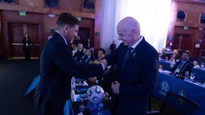 Conmebol pide a Infantino que acepte otra candidatura para presidir la FIFA