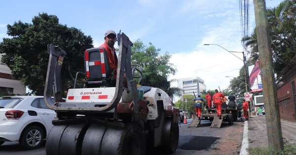La Nación / Comuna de Asunción recupera las calles con bacheos luego de lluvias caídas