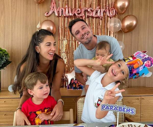 Hijo de futbolista español del Flamengo abandona  hospital - Fútbol Internacional - ABC Color