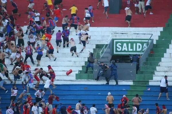 Destrozos en el Defensores del Chaco serán pagados por Olimpia
