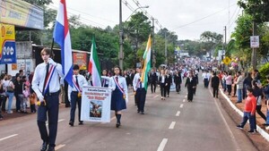 Con colorido desfile Cambyretá conmemora 80° años de fundación