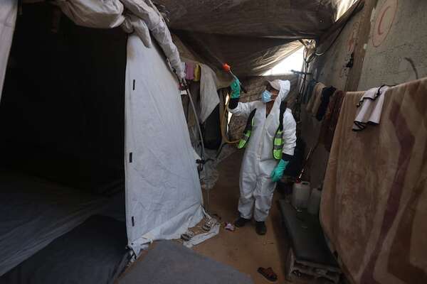 Un 80 % de los refugios de desplazados en Gaza están infestados de plagas, alerta OMS - Mundo - ABC Color