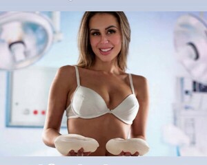 Popular / (VIDEO) Jessica Sly se quitó las lolas: "Solté lo que no me hacía bien"