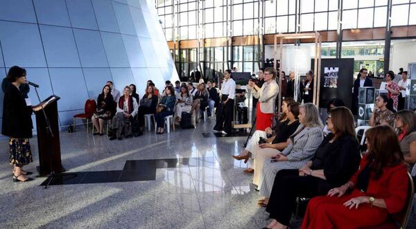 Representante del Poder Judicial participó de reconocimiento a mujeres políticas y referentes de la sociedad civil