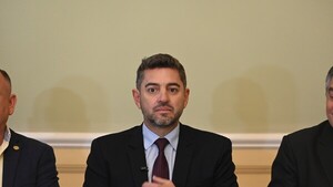 Pedro Alliana decide no anunciar aún a dupla para “resguardar” internas de ANR