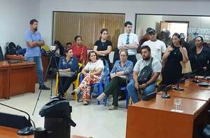 Concejal Baeza dejó plantado a víctimas de despojos •