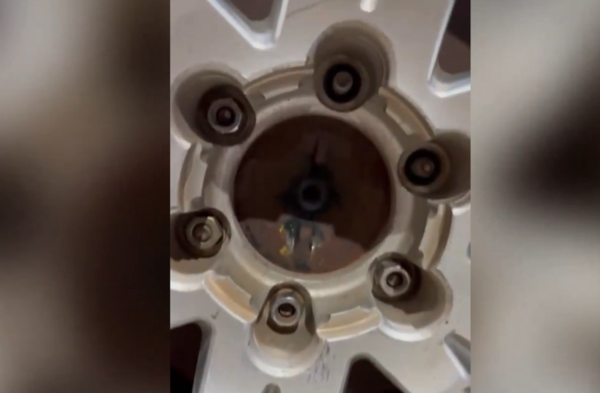 Ruedas sueltas en vehículo del IPS: Fretes no descarta negligencia o sabotaje