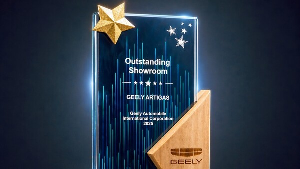 Geely es reconocida a nivel internacional con el premio “Outstanding Showroom”