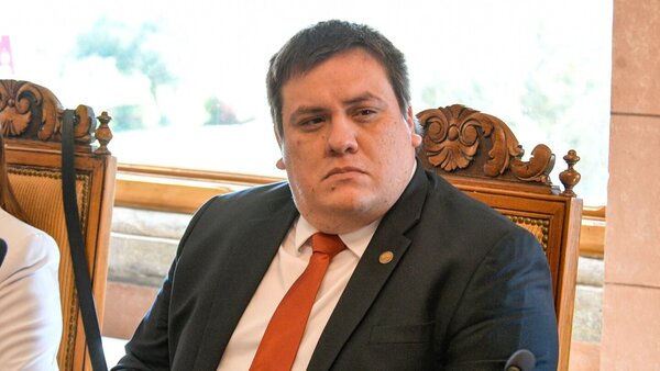 “Habrá muchas sorpresas en estas municipales”, afirma gobernador de Guairá