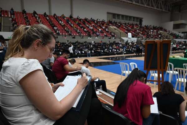 El requisito clave que deben cumplir 41 médicos extranjeros en Salud - Nacionales - ABC Color