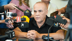 “Si Alliana me dice que Pato Donald va a ser mi vicepresidente, ahí estaré”, promete Bachi - Noticiero Paraguay