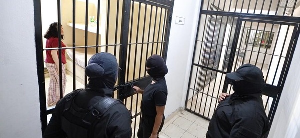 Defensa de Dalia López solicita autorización para ingreso de médico particular a prisión