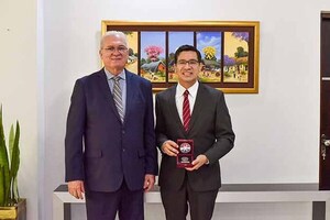 El gobernador del Alto Paraná recibió al fiscal general del Estado | DIARIO PRIMERA PLANA