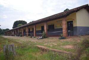 Carapeguá: MEC aún no mejora escuela con pabellón en peligro de derrumbe - Nacionales - ABC Color