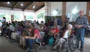 Hospital de Clínicas: pacientes deben “vaciar los bolsillos” para costear atención - Nacionales - ABC Color