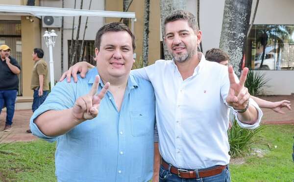 Alliana “se muestra” con Cesarito, en medio de la disputa por la Vice - Política - ABC Color