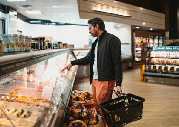 ¿Por qué el crecimiento de Paraguay no llega a todos los hogares?  Esta es la respuesta de un experto