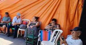 La Nación / Dirigente abandonó a adultos mayores