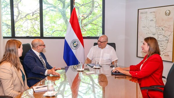 EEUU reafirma apoyo a gestión del MEF