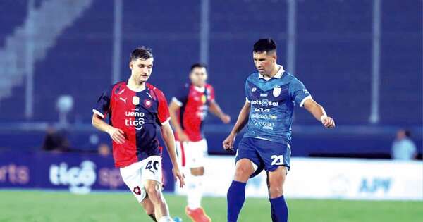 La Nación / Cerro falla y reduce sus chances