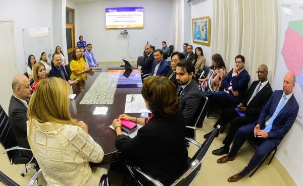 Misión imPACT plantea mejoras para la atención oncológica en Paraguay - ADN Digital