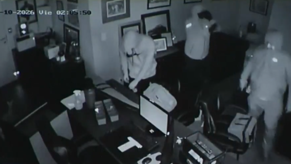 Detienen a dos personas por robo a concesionaria del yerno de Cartes